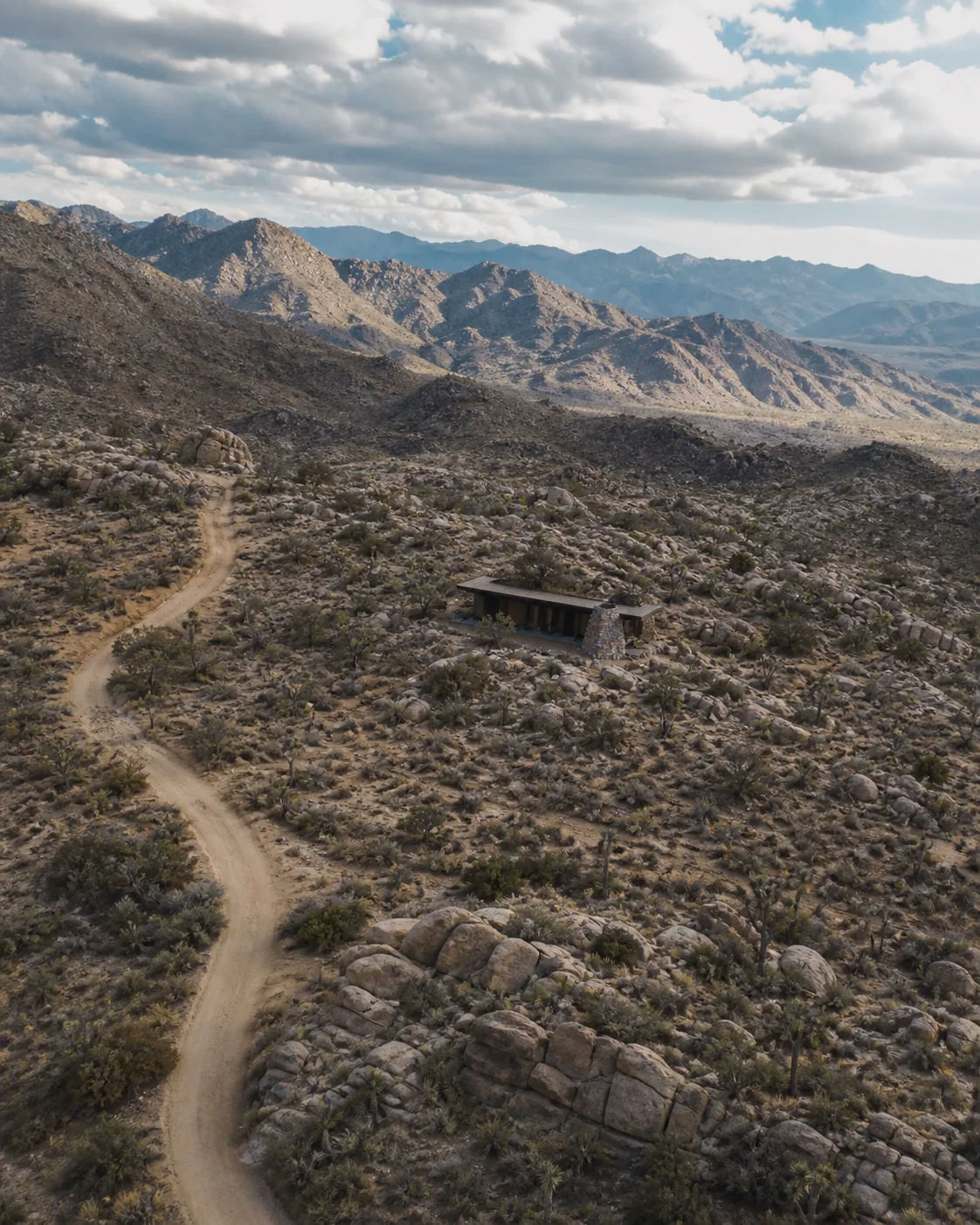 Remote Else retreat reached by a desert road